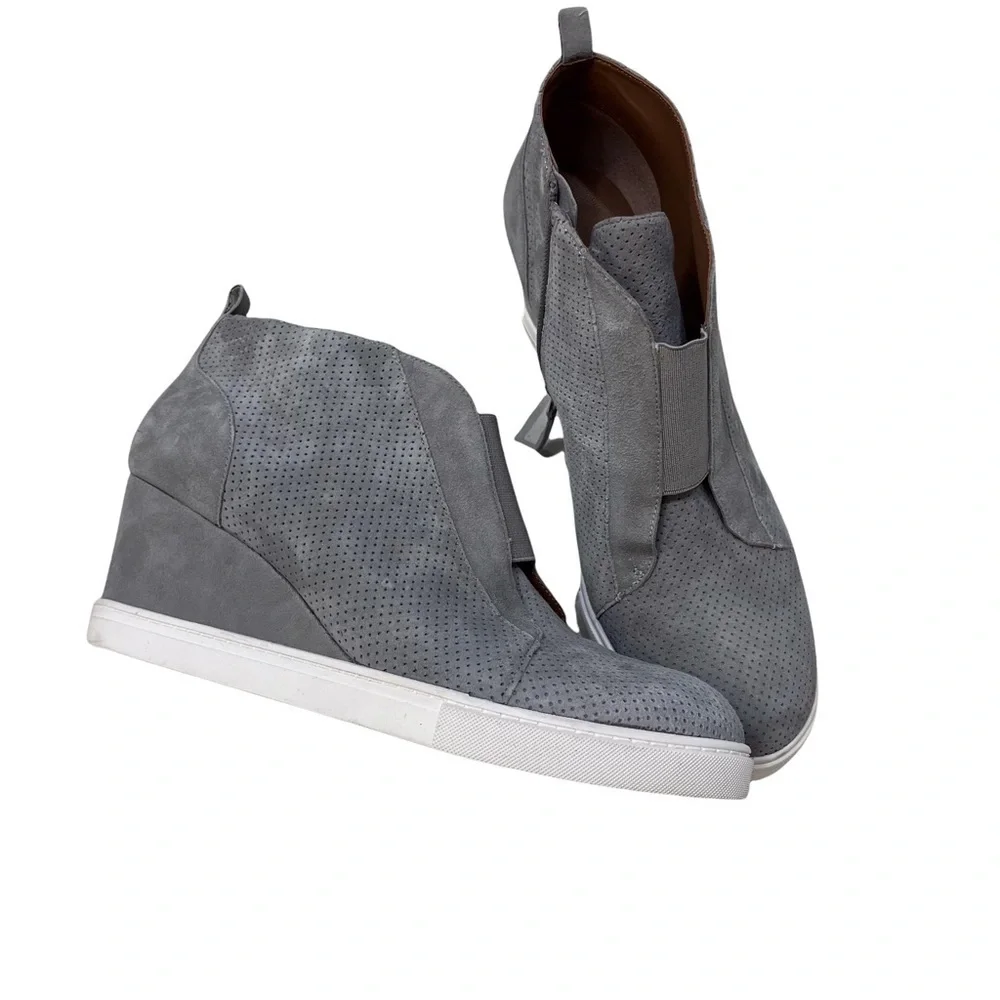 Linea Paolo Felicia Wedge Sneaker Gray Size 10.5